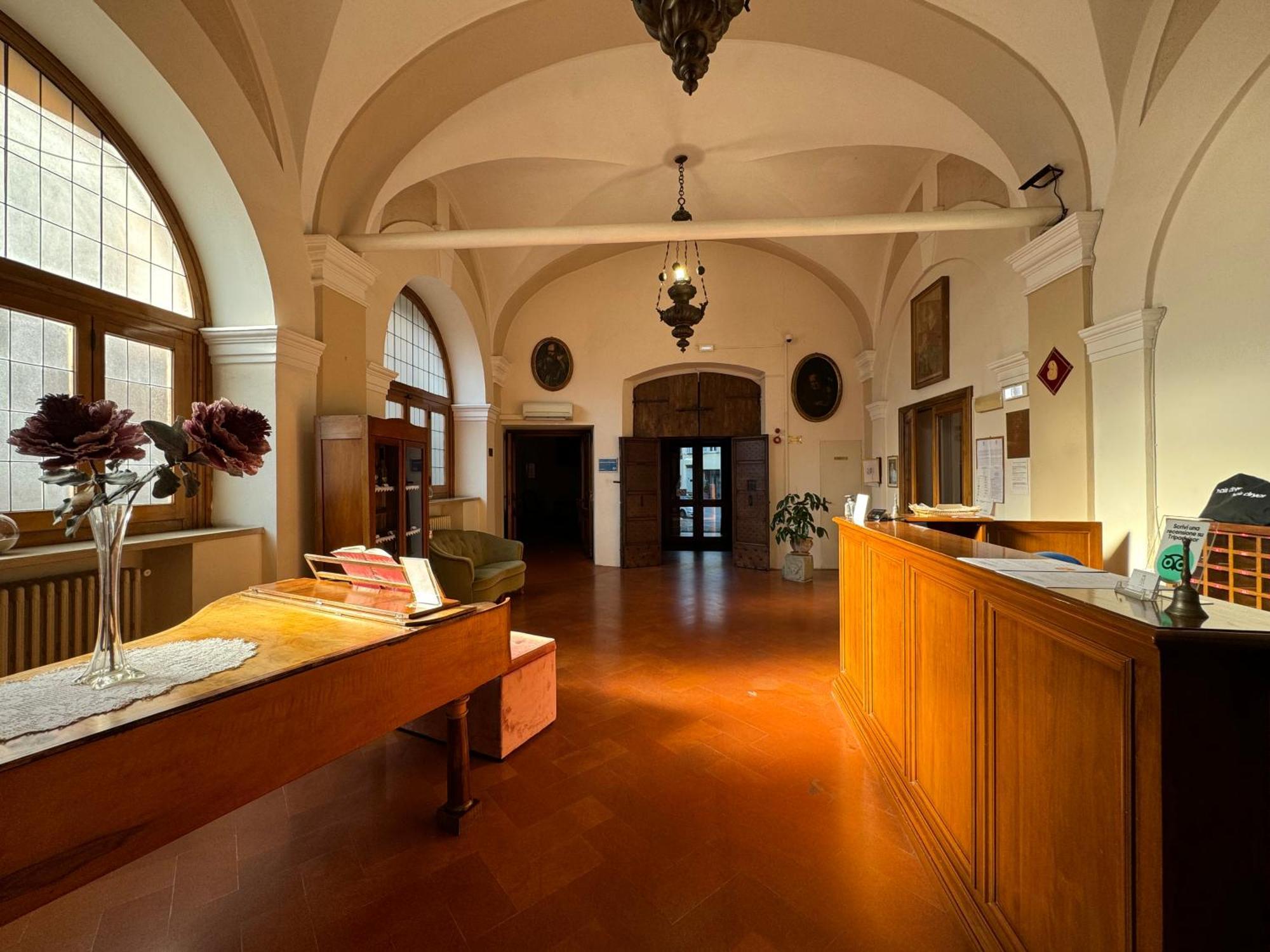 Hotel Monastero Ss. Annunziata Todi Exterior foto Reception