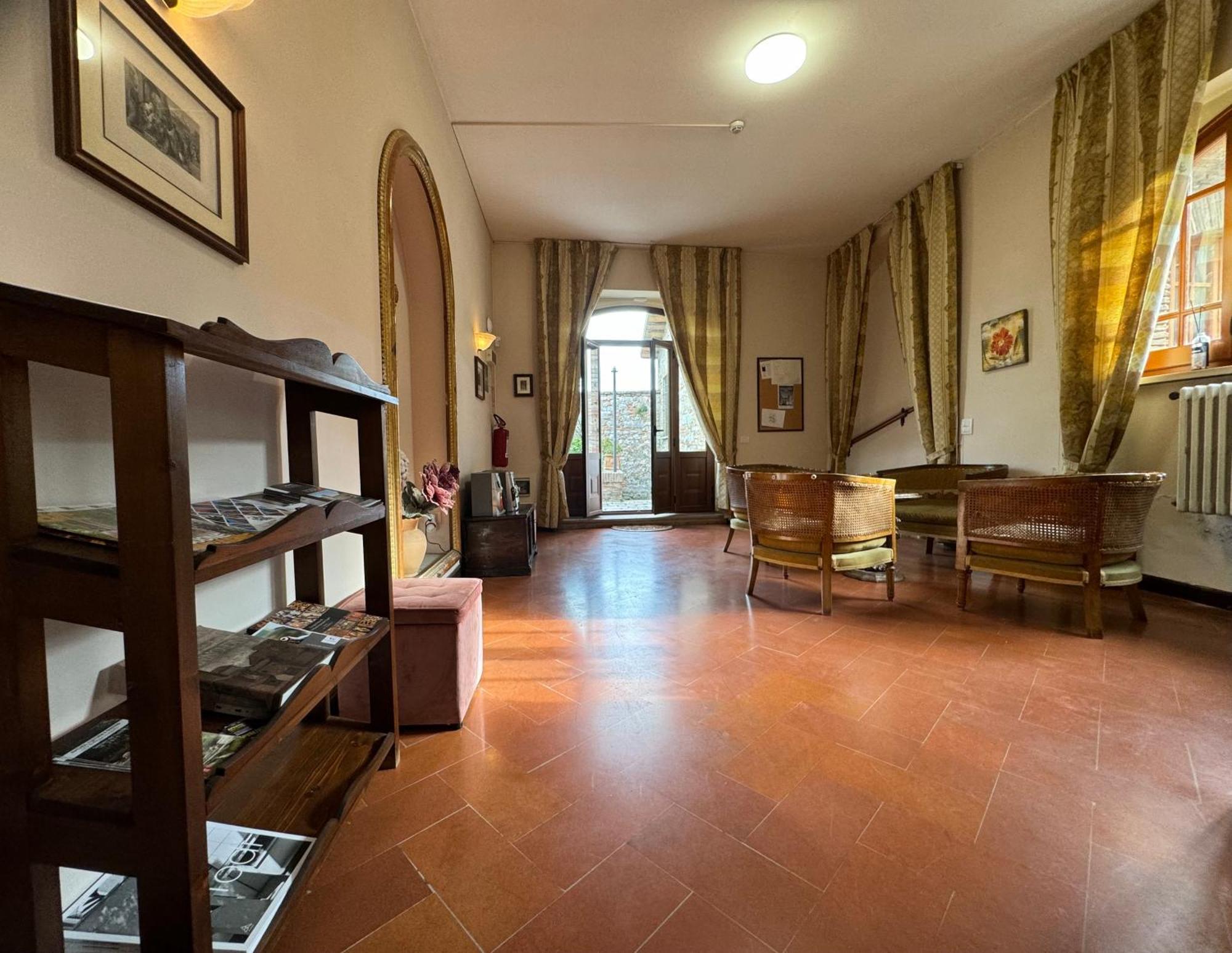Hotel Monastero Ss. Annunziata Todi Exterior foto The interior of the museum