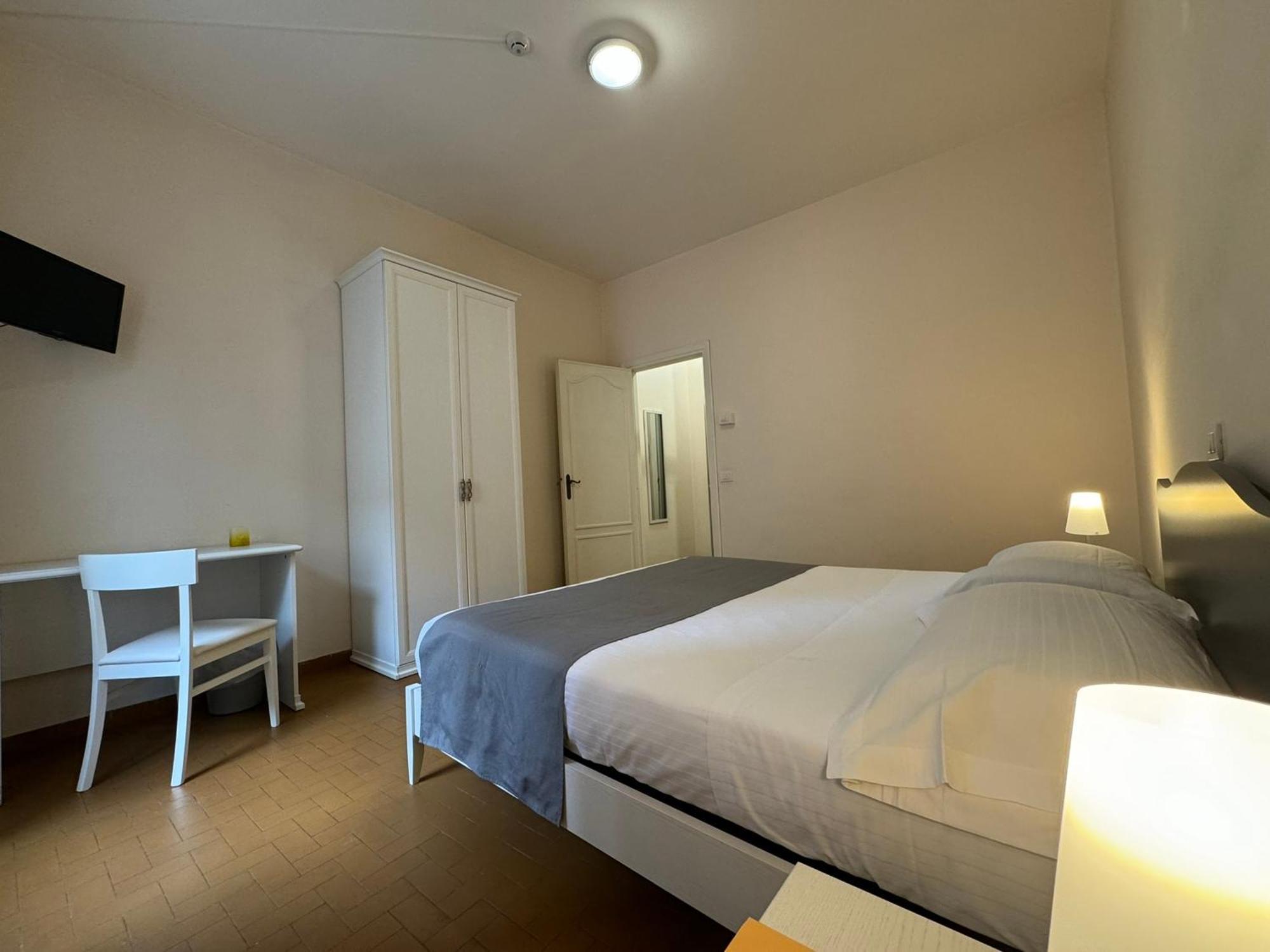 Hotel Monastero Ss. Annunziata Todi Exterior foto A room at the hotel